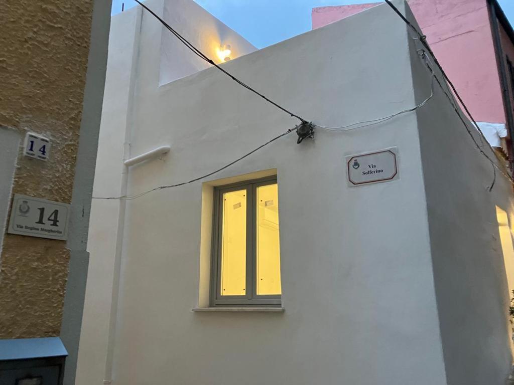 カステルサルド Residenza Nel Borgo L'Appusentu Bed & Breakfast エクステリア 写真