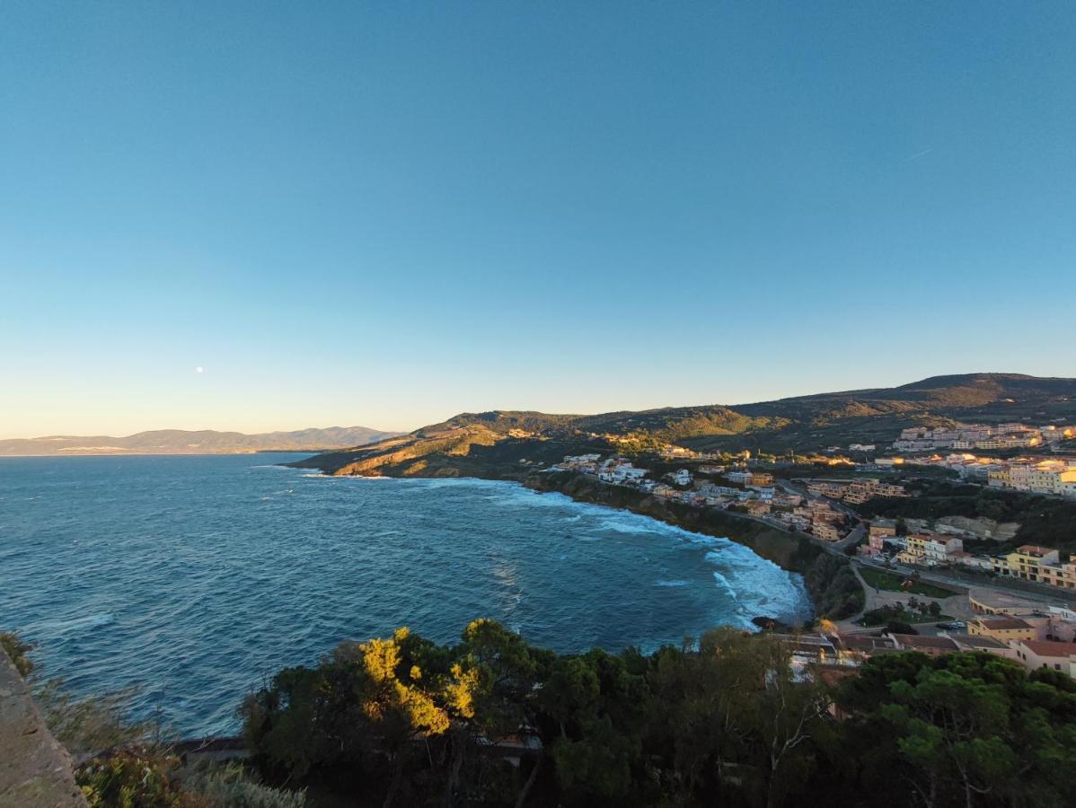 カステルサルド Residenza Nel Borgo L'Appusentu Bed & Breakfast エクステリア 写真